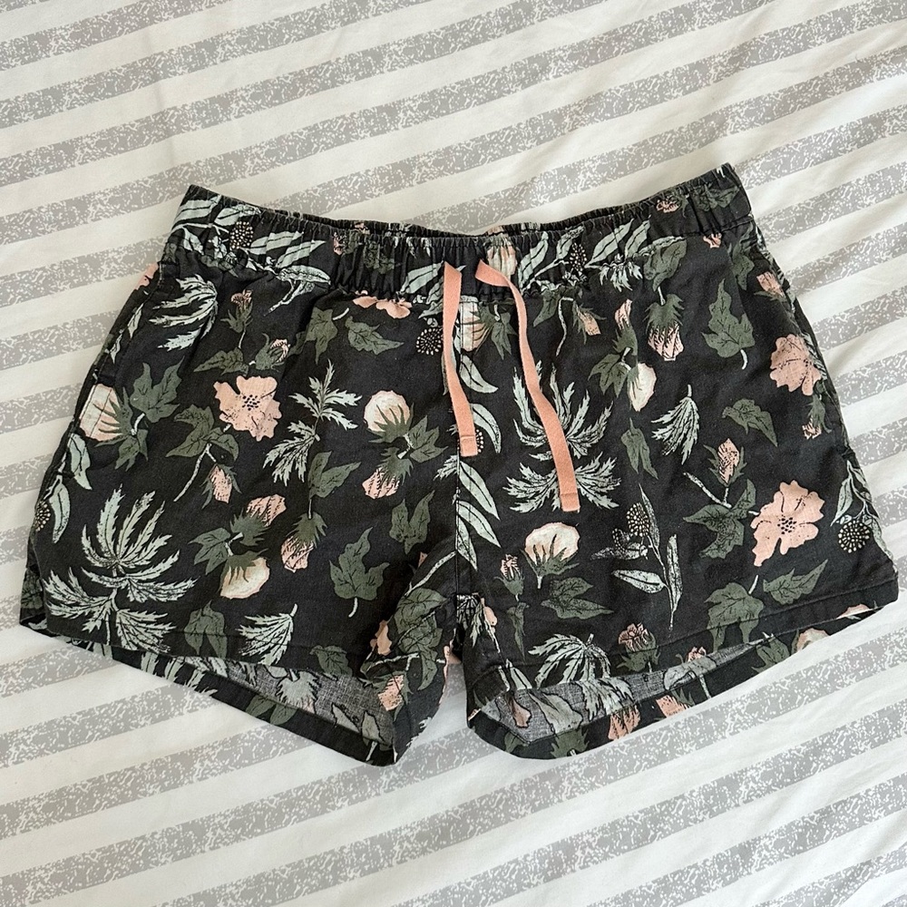 Patagonia women’s baggy shorts